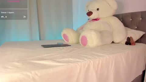 Snapshot of nicksantos_ chatting on October 2, 2:32 pm Nicolas online show from October 2, 2:32 pm