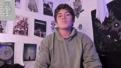 Snapshot of nico_bulge chatting on February 9, 11:46 pm Nicols online show from February 9, 11:46 pm