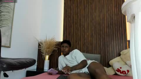 nico_florez online show from April 13, 9:15 pm