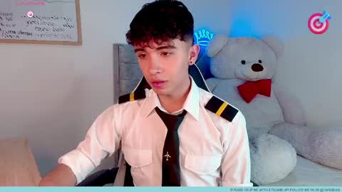 nico  online show from April 8, 9:23 pm