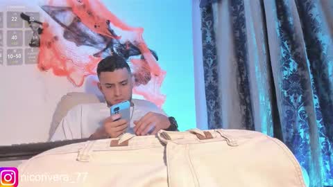 Snapshot of nico_rivera chatting on November 1, 11:20 pm Nicolas online show from November 1, 11:20 pm