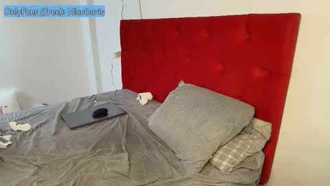 nicodavis online show from March 21, 1:20 am