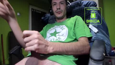 Snapshot of nicolasguy chatting on February 2, 5:10 am L. Nicolas online show from February 2, 5:10 am