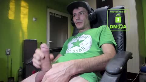 Snapshot of nicolasguy chatting on January 28, 6:05 am L. Nicolas online show from January 28, 6:05 am