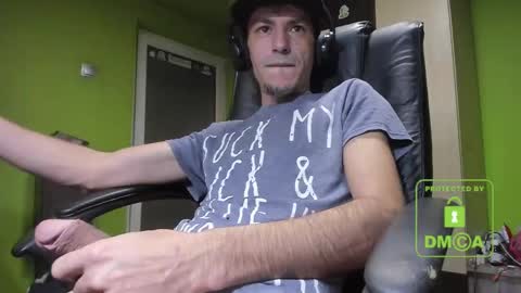 Snapshot of nicolasguy chatting on February 25, 5:19 am L. Nicolas online show from February 25, 5:19 am