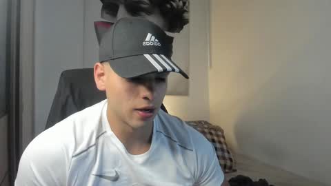 Snapshot of nicolasmuscle chatting on January 30, 1:11 am Andres online show from January 30, 1:11 am
