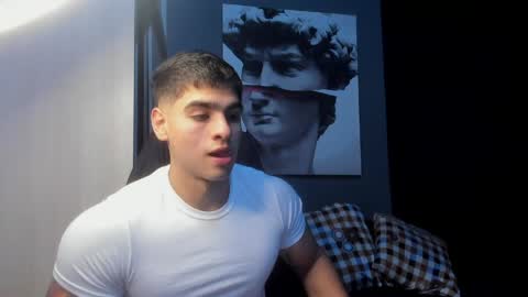 Andres online show from April 30, 5:09 pm