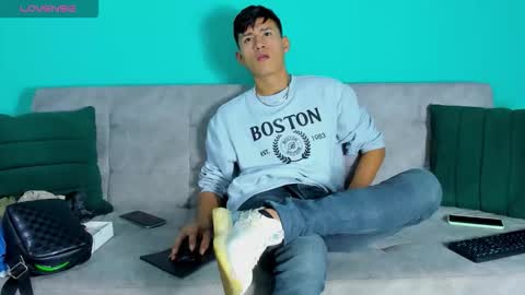 nicolastorres__ online show from October 23, 8:18 am