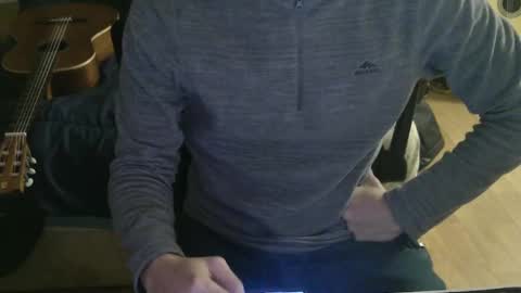 Julian online show from February 25, 9:02 pm