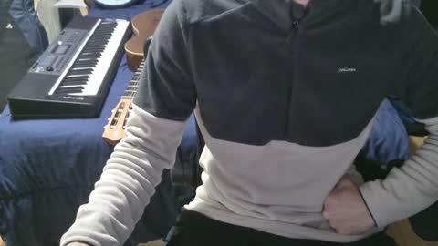 Julian online show from January 10, 1:31 pm