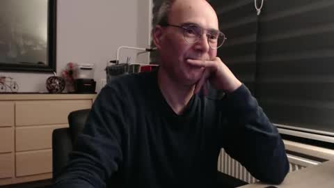 Snapshot of nightkeeper63 chatting on October 17, 12:14 am nightkeeper63 online show from October 17, 12:14 am