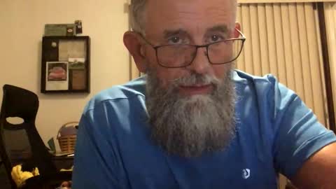 Snapshot of nightmoves1970 chatting on October 21, 4:15 am nightmoves1970 online show from October 21, 4:15 am