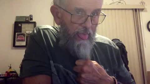 Snapshot of nightmoves1970 chatting on November 2, 3:22 am nightmoves1970 online show from November 2, 3:22 am