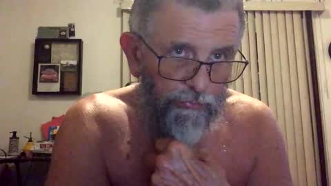 nightmoves1970 online show from April 29, 4:17 am