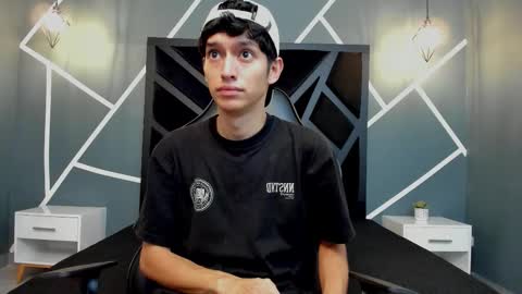 Nick online show from November 11, 11:32 pm