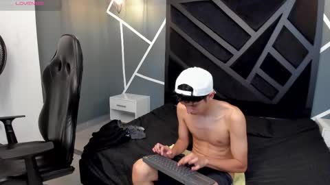 Nick online show from October 31, 6:55 pm