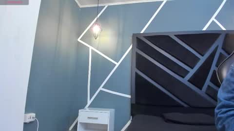 Nick online show from November 18, 11:37 pm