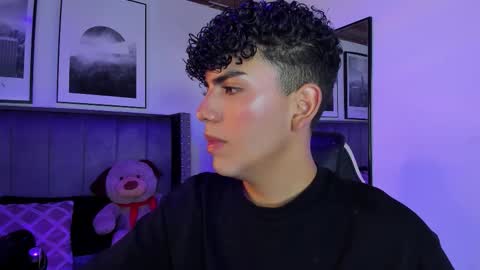 Snapshot of niick_twink chatting on October 6, 7:18 pm niick_twink online show from October 6, 7:18 pm