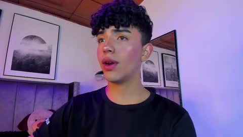 Snapshot of niick_twink chatting on October 7, 7:51 pm niick_twink online show from October 7, 7:51 pm