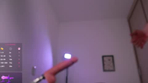 Nicolas Mucci online show from December 19, 7:05 am