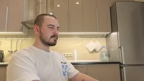 Snapshot of nikbusiness chatting on September 29, 4:47 pm Nick online show from September 29, 4:47 pm