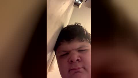 nikc6868 online show from April 13, 6:30 pm