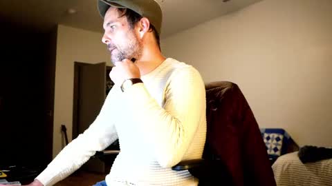 Snapshot of nikejude56 chatting on October 10, 1:10 am Nike Jude online show from October 10, 1:10 am