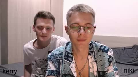 Snapshot of nikikerry_cum_ chatting on October 6, 1:49 pm nikikerry_cum_ online show from October 6, 1:49 pm