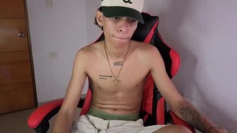 niklaus_wolf online show from May 7, 1:38 am