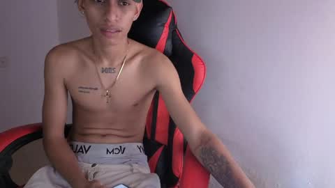 niklaus_wolf online show from May 10, 8:10 pm