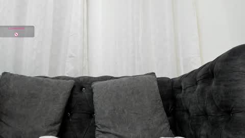 Snapshot of niklause_froid chatting on January 8, 12:15 pm niklause_froid online show from January 8, 12:15 pm