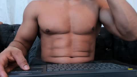 Snapshot of niklause_froid chatting on March 9, 10:19 pm niklause_froid online show from March 9, 10:19 pm