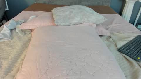 Niko Kael online show from February 21, 6:58 am