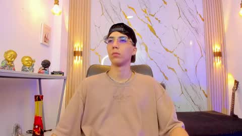    online show from April 20, 3:53 am