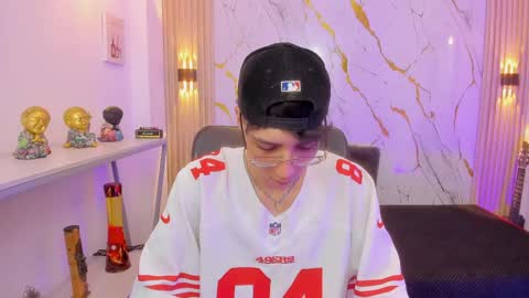    online show from April 22, 4:52 am