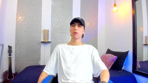 Snapshot of nikolay_gregori chatting on February 9, 4:04 am online show from February 9, 4:04 am