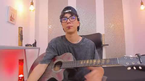Snapshot of nikolay_gregori chatting on October 10, 5:23 am online show from October 10, 5:23 am
