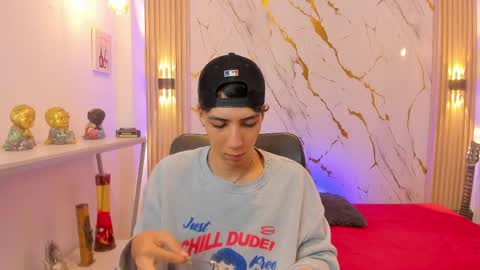    online show from April 30, 4:52 am