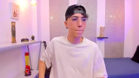    online show from November 4, 4:24 am