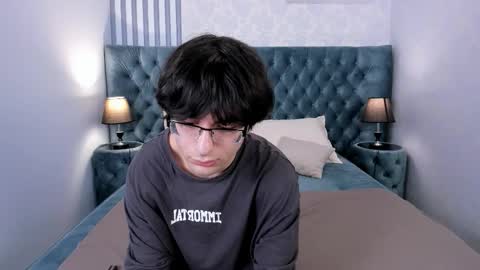 Nill online show from February 4, 8:59 pm