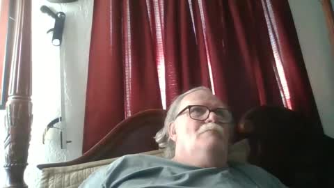 Snapshot of nipplechaser chatting on December 2, 7:03 pm nipplechaser online show from December 2, 7:03 pm