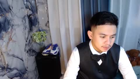 Snapshot of njay_16 chatting on September 12, 6:35 am njay_16 online show from September 12, 6:35 am