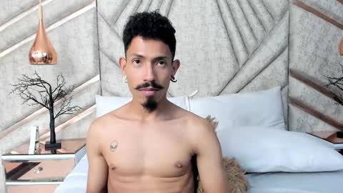 Noah online show from February 8, 9:41 pm