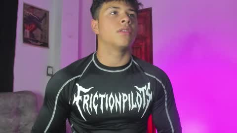 noah_223 online show from April 11, 12:18 am