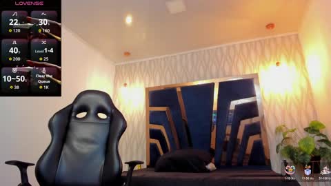 Noah online show from April 26, 5:43 pm