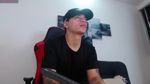 NOAH  online show from February 1, 4:44 am