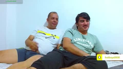 Snapshot of noah_meyer_ chatting on October 21, 12:58 am noah_meyer_ online show from October 21, 12:58 am