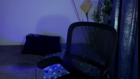 noah online show from April 21, 4:40 am