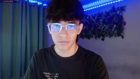 noah online show from April 18, 5:09 am