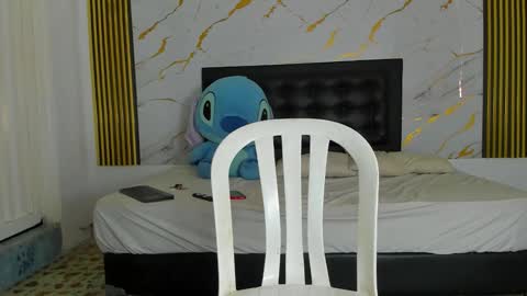 noah_smith01 online show from January 17, 12:08 pm